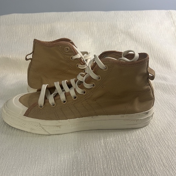 Adidas Nizza Mens Size 8.5 Skate High Top Canvas Sneaker beige white - Picture 4 of 4